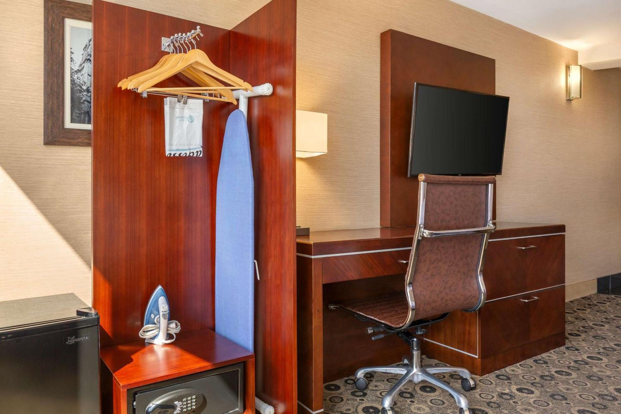 Radisson Hotel Southfield-Detroit Dış mekan fotoğraf